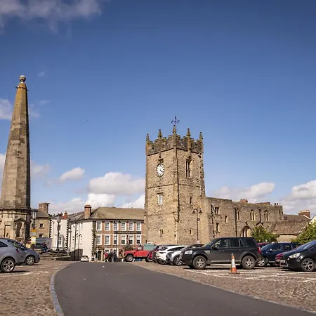 Middle Row * Richmond (North Yorkshire)