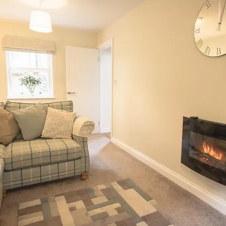 度假居 Middle Row